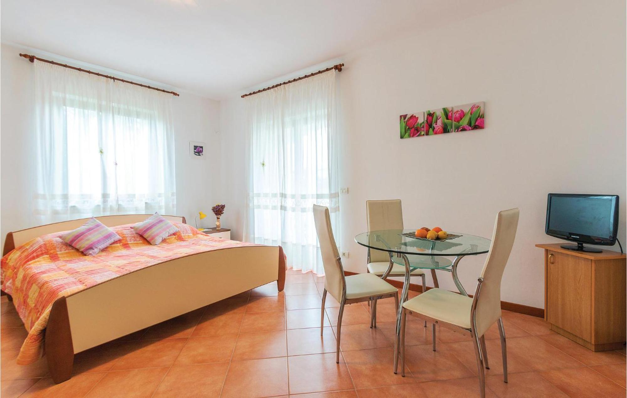 Gorgeous Apartment In Fazana With Wifi Exterior foto